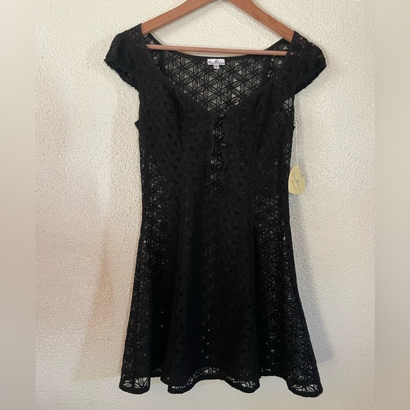 Mirror Palais Maria Micro in Black Eyelet - Picture 3 of 6